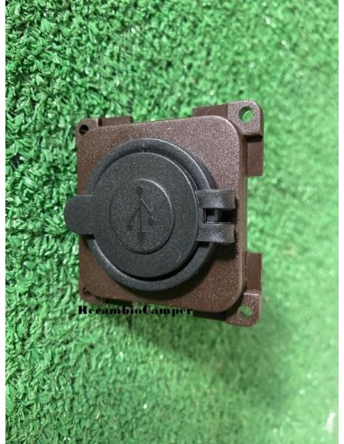 Toma Doble USB 5v 1A y 2.1A. Color...